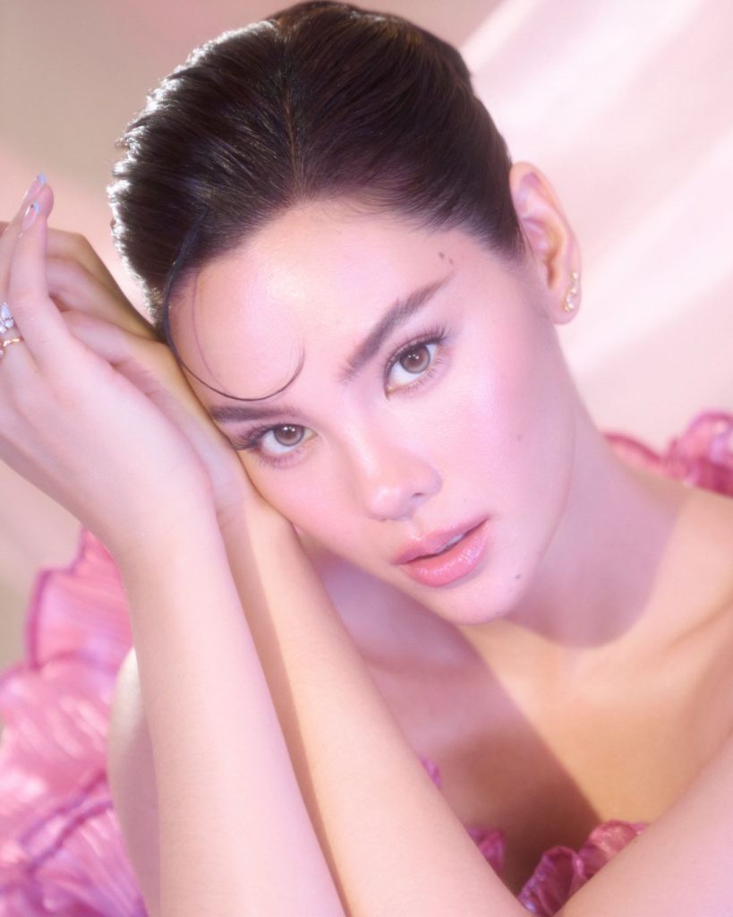 Catriona Gray for Belo Genesis Lift