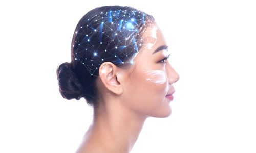 Neurocosmetics vs Traditional Skincare